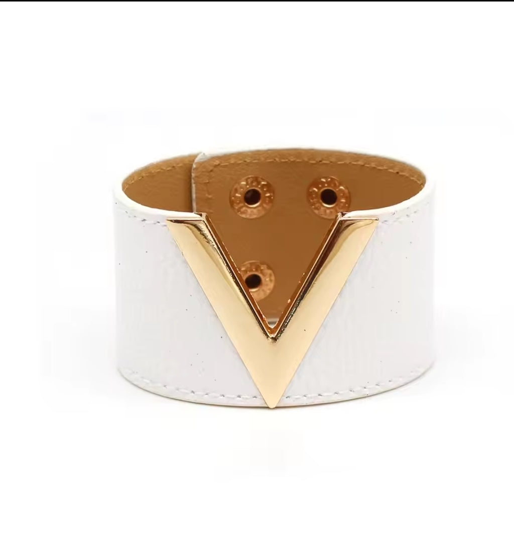V Bracelet w/ Snap Closure